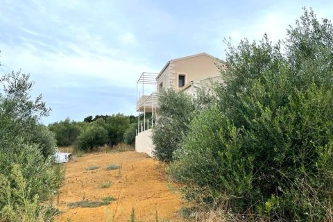 2 bedrooms Villa in Corfu, Greece No. 61646 2