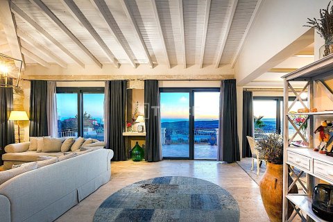 7 bedrooms Villa in Bich Dong, Vietnam No. 75790 14