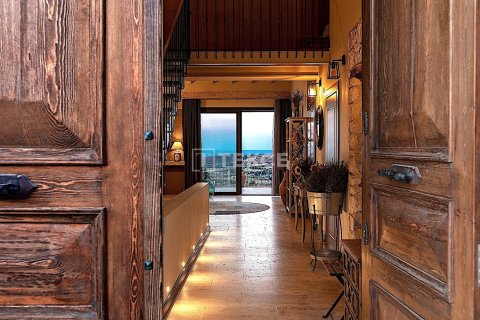 7 bedrooms Villa in Bich Dong, Vietnam No. 75790 16