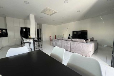 3 bedrooms House in Enkomi, Cyprus No. 72154 3