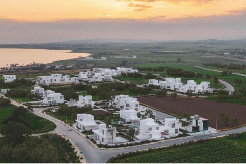 3 bedrooms Villa in Pervolia, Cyprus No. 69755 14