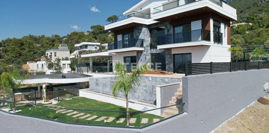 6 dormitorios Villa en Fethiye, Turkey No. 76754