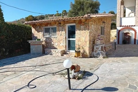 4 bedrooms House in Vari, Greece No. 108680 12