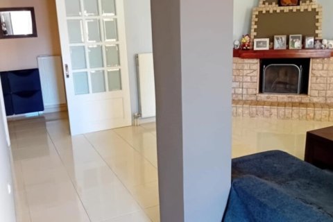 4 bedrooms House in Vari, Greece No. 108680 3