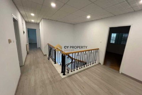 4 bedrooms House in Larnaca, Cyprus No. 31466 8