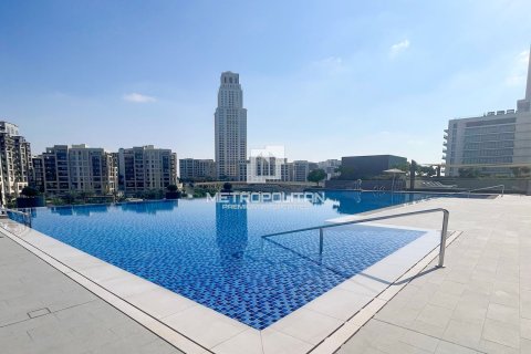 Квартира с 2 спальнями в Palace Residences, ОАЭ №119877