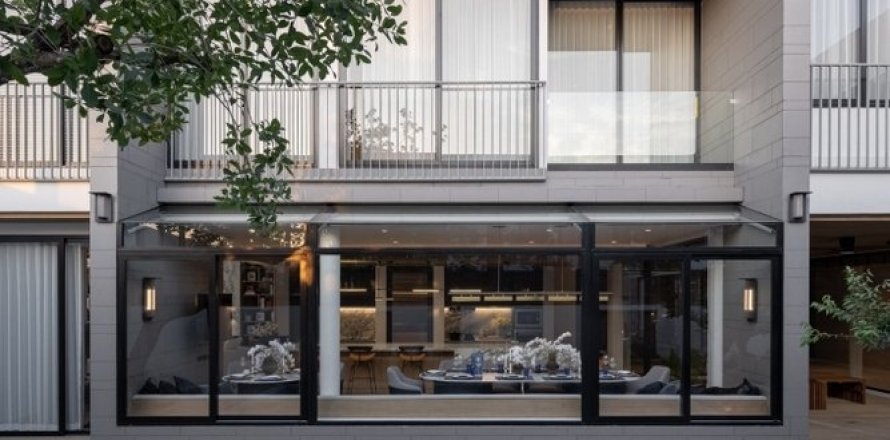 5 bedrooms House in Chiang Mai, Thailand No. 97530