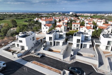 3 bedrooms Villa in Pernera, Cyprus No. 36650 2