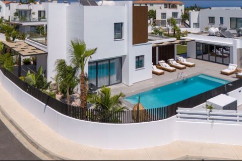 3 bedrooms Villa in Pernera, Cyprus No. 36650 1