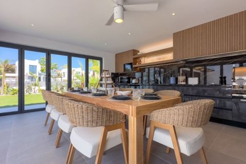 3 bedrooms Villa in Pernera, Cyprus No. 36650 3