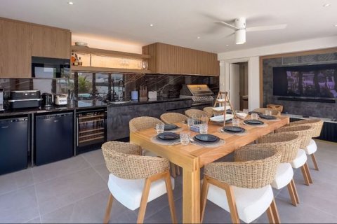 3 bedrooms Villa in Pernera, Cyprus No. 36650 8