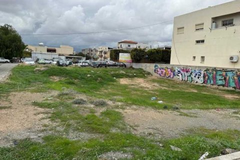 Commercial property in Kato Polemidia, Cyprus No. 104305 1