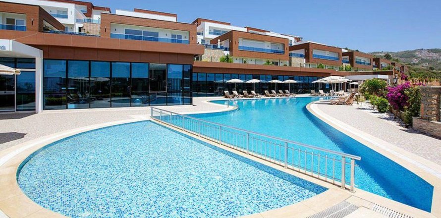 4 rooms Apartment in Antalya, Turkey No. 21270