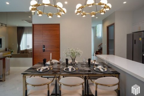 4 bedrooms House in Chiang Mai, Thailand No. 97943 11