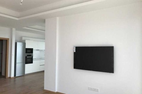 2 bedrooms Apartment in Agios Tychonas, Cyprus No. 32817 7