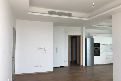 2 bedrooms Apartment in Agios Tychonas, Cyprus No. 32817 6