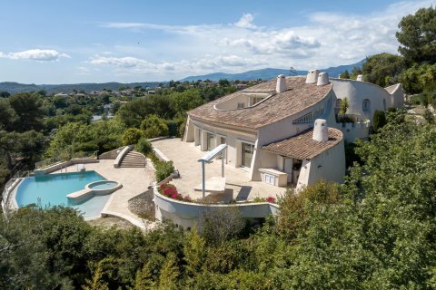 8 bedrooms Villa in Cagnes-sur-Mer, France No. 68725 2