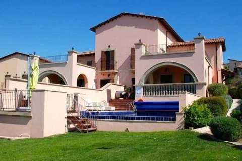 3 bedrooms House in Paphos, Cyprus No. 29603 1