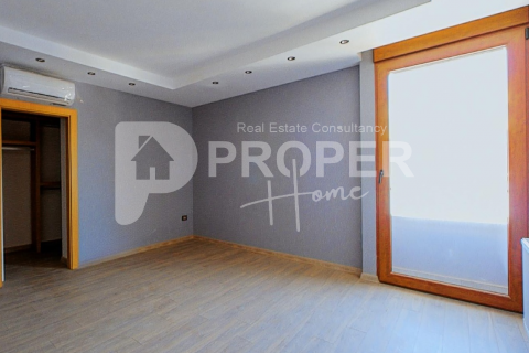 5 rooms Apartment in Thanh Khe, Vietnam No. 22113 3