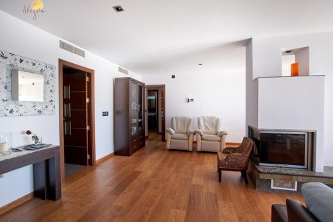 4 dormitorios Penthouse en Hai Bac, Vietnam No. 92243 23