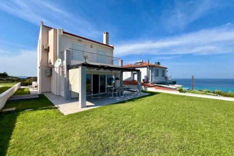 3 bedrooms Villa in Chalkidiki, Greece No. 82323 1