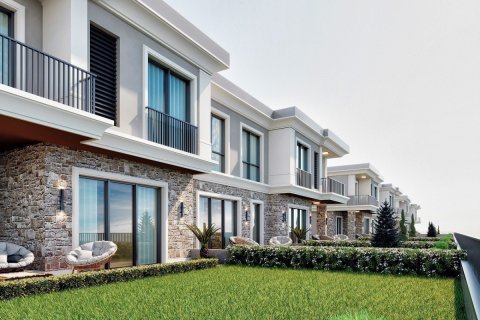 Недвижимость с 3 спальнями в Лонгбьен, Вьетнам №13600 3