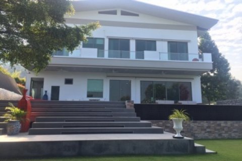 4 bedrooms Villa in Hua Hin, Thailand No. 95858 18