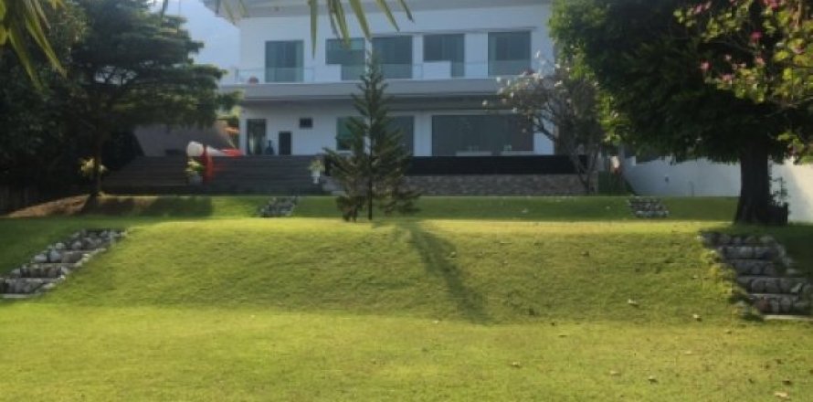 4 bedrooms Villa in Hua Hin, Thailand No. 95858