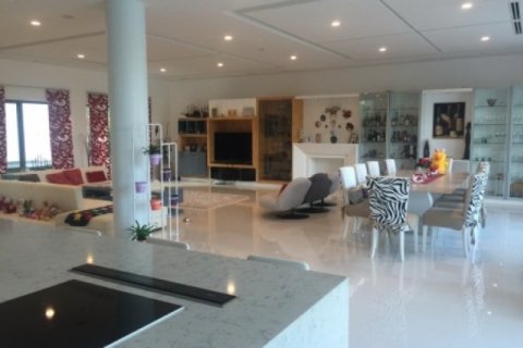 4 bedrooms Villa in Hua Hin, Thailand No. 95858 20