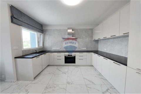 Квартира с 4 спальнями в Пареклисия, Кипр №81805 4