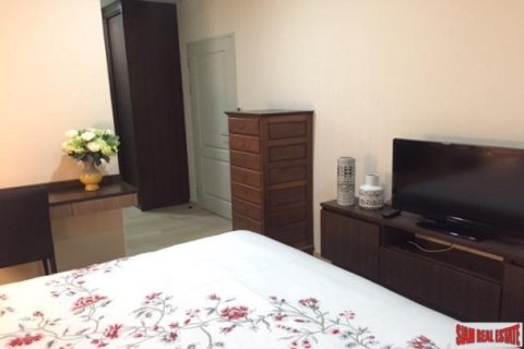 2 bedrooms Apartment in Bangkok, Thailand No. 96006 4