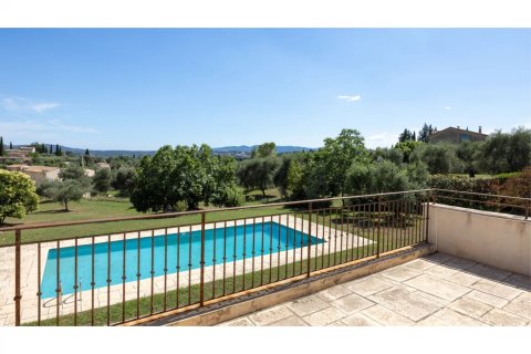 6 bedrooms Villa in Grasse, France No. 68744 6