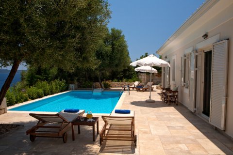420m² Villa in Meganisi, Greece No. 109001 27