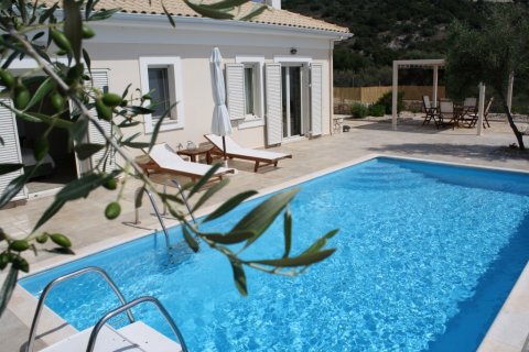 420m² Villa in Meganisi, Greece No. 109001 15
