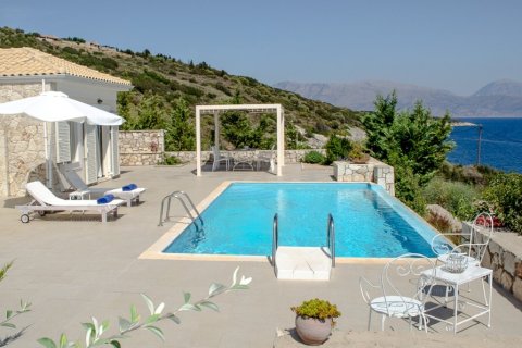 420m² Villa in Meganisi, Greece No. 109001 13