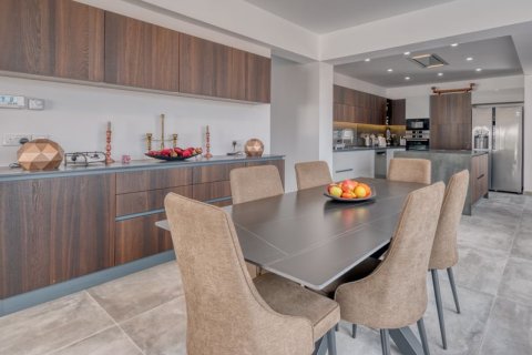 5 bedrooms Villa in Livadia, Cyprus No. 36864 4