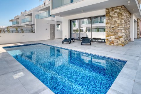 5 bedrooms Villa in Livadia, Cyprus No. 36864 30