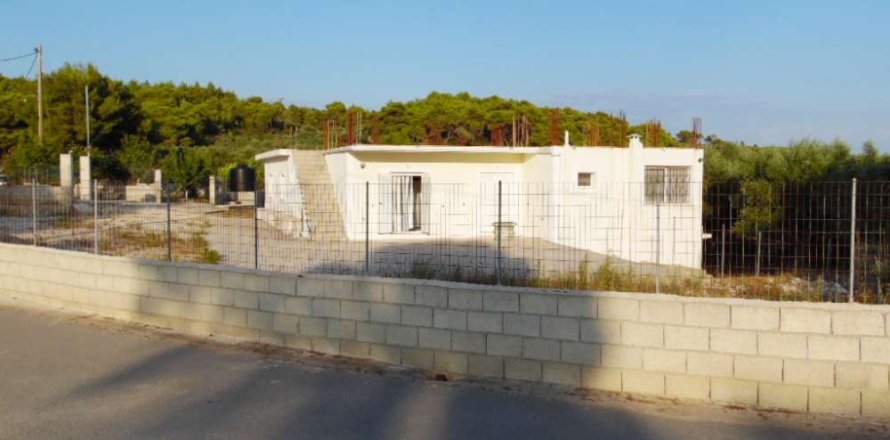 3 bedrooms House in Zakynthos, Greece No. 24616