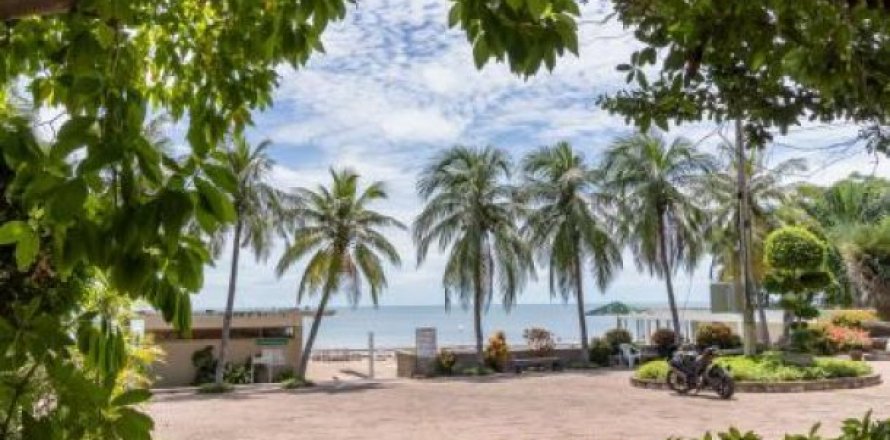 4 bedrooms Townhouse in Hua Hin, Thailand No. 95860