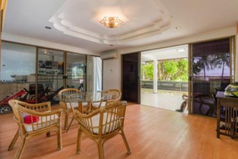 4 bedrooms Townhouse in Hua Hin, Thailand No. 95860 11