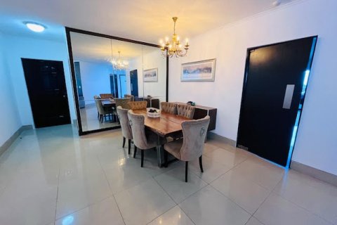 3 bedrooms Apartment in Panama City, Panama No. 127825 2