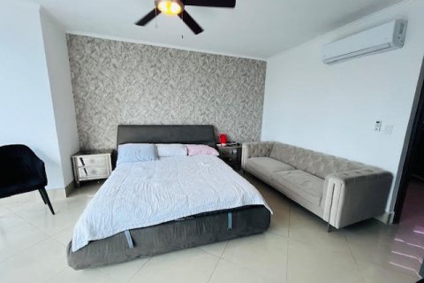 3 bedrooms Apartment in Panama City, Panama No. 127825 18
