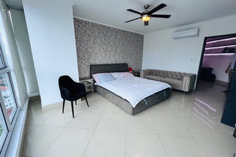 3 bedrooms Apartment in Panama City, Panama No. 127825 13