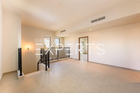 5 bedrooms Villa in Al Mearag City, Vietnam No. 83048 9