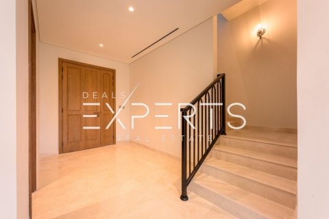 5 bedrooms Villa in Al Mearag City, Vietnam No. 83048 7