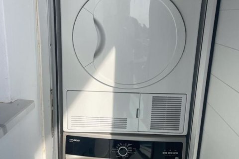 3 bedrooms Apartment in Larnaca, Cyprus No. 36985 10