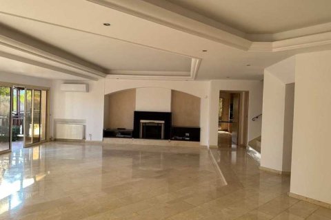 5 bedrooms House in Agios Tychonas, Cyprus No. 31865 2