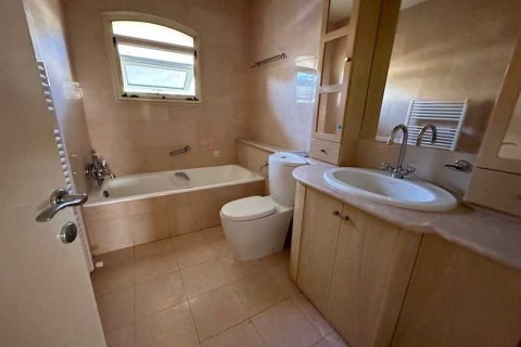 5 bedrooms House in Agios Tychonas, Cyprus No. 31865 4