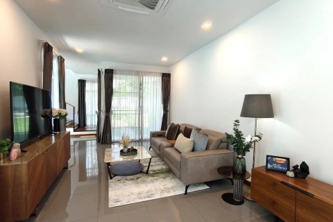4 bedrooms House in Chiang Mai, Thailand No. 98160 8