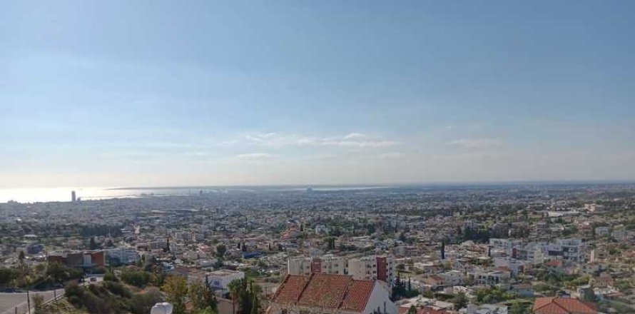 3 bedrooms Apartment in Limassol, Cyprus No. 71945